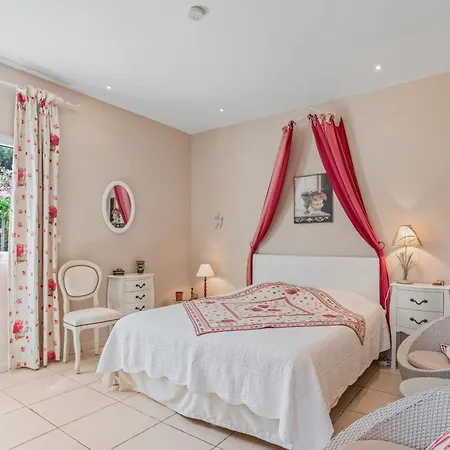 Le Petit Ramses بيت ضيافة