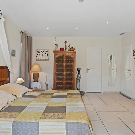 Le Petit Ramses 3* سانت ماكسيم