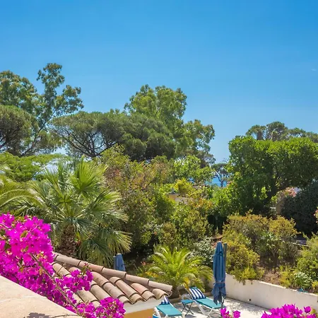 بيت ضيافة Le Petit Ramses 3*